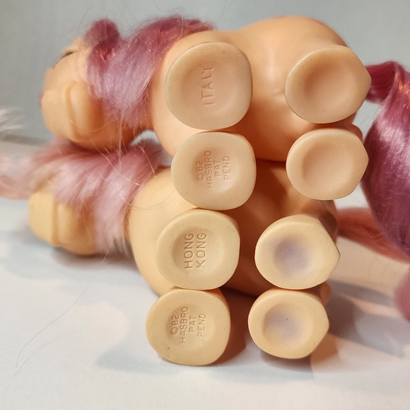 Vintage 1980s G1 My Little Pony Set with Regular & Italian "Peachy" - Picture 3 of 9